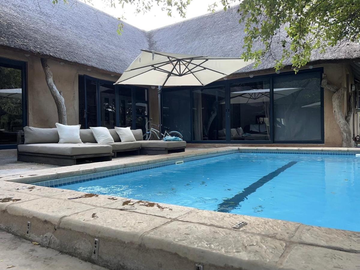 Simba Safaris African Pride Exotic Lodge Lephalale Bagian luar foto