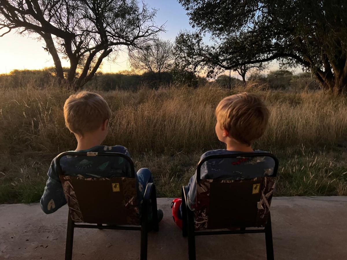 Simba Safaris African Pride Exotic Lodge Lephalale Bagian luar foto
