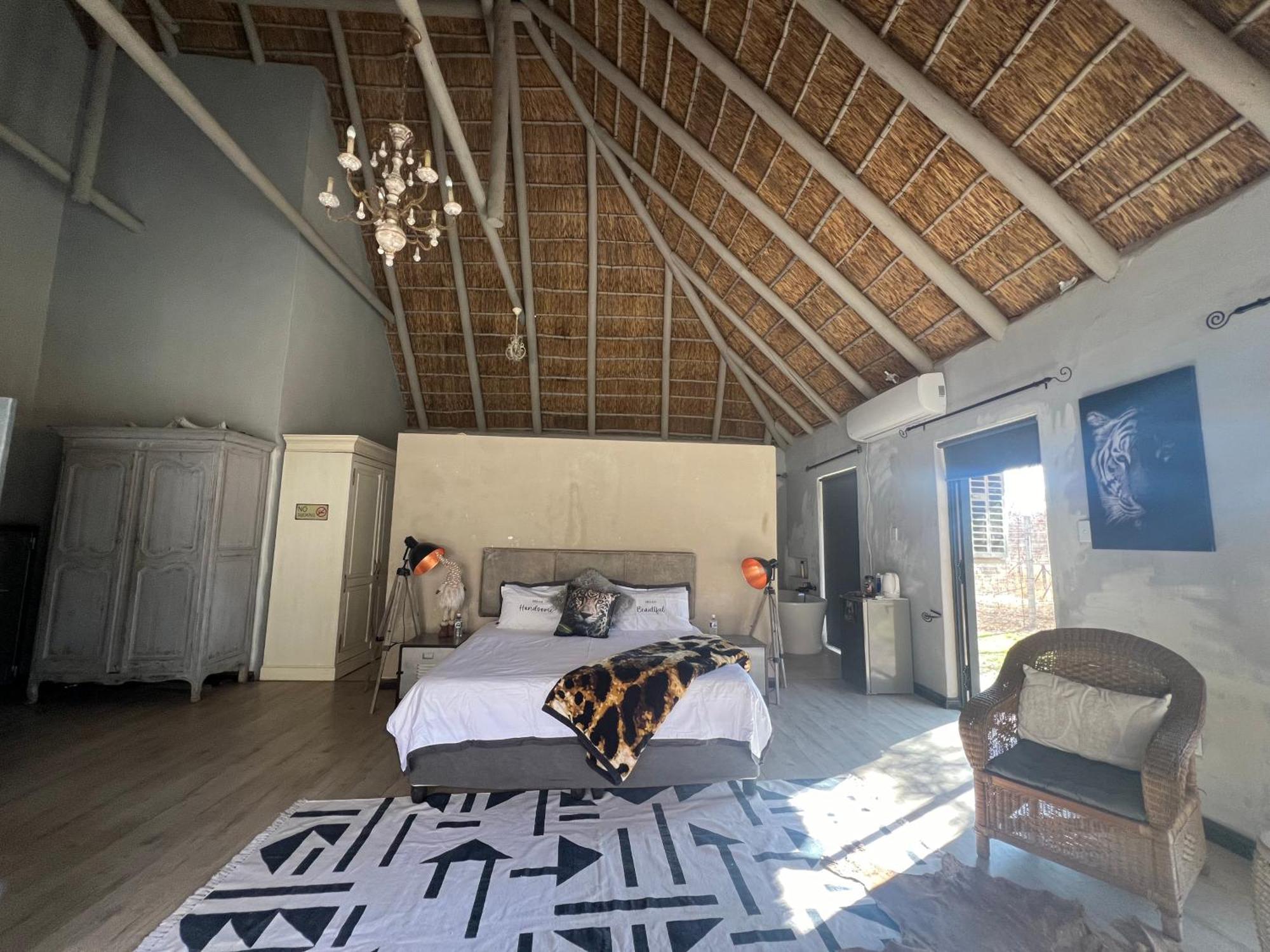 Simba Safaris African Pride Exotic Lodge Lephalale Bagian luar foto