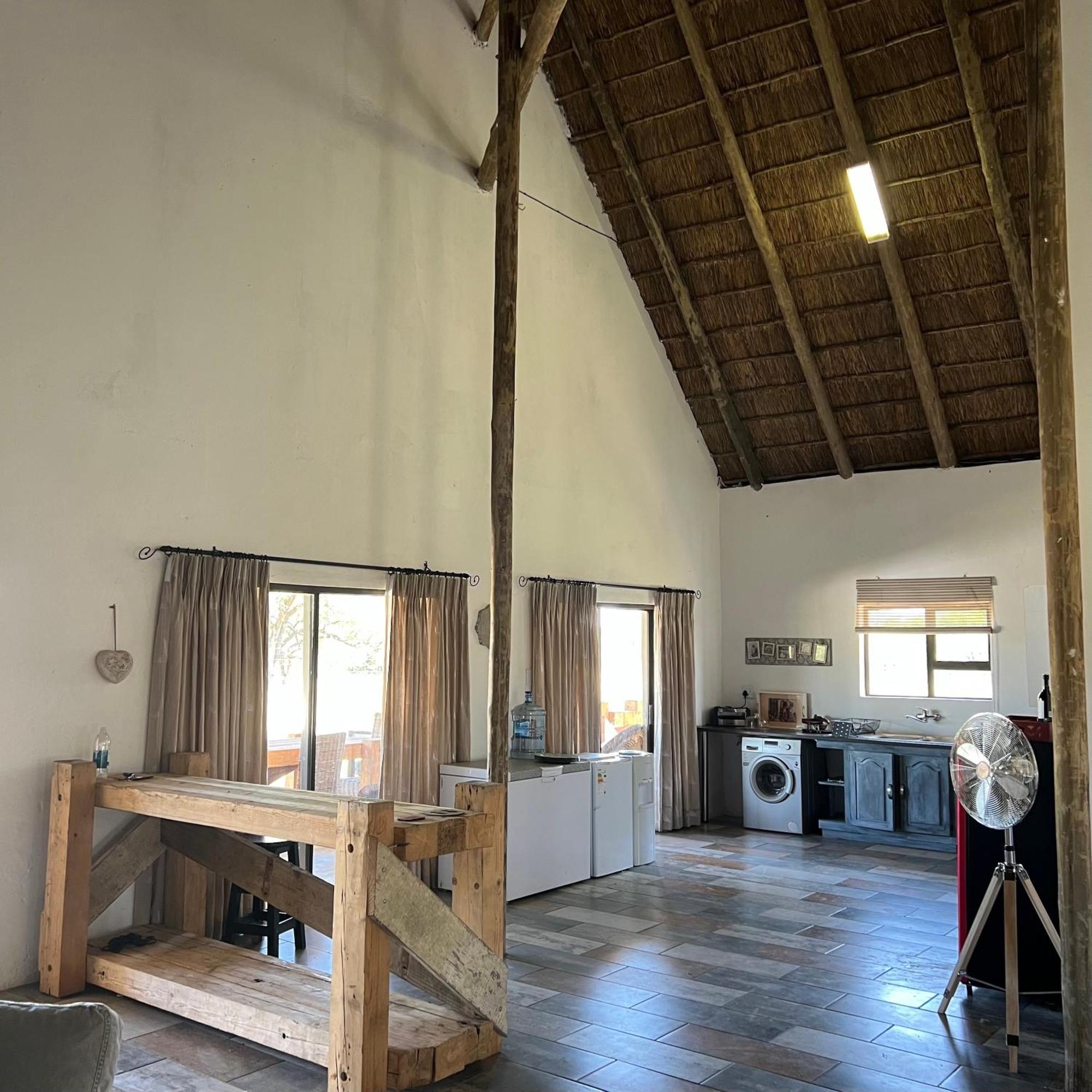 Simba Safaris African Pride Exotic Lodge Lephalale Bagian luar foto